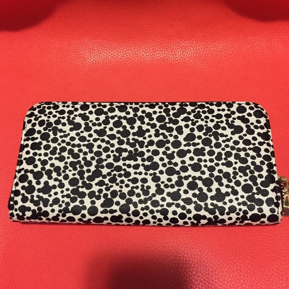 Black and white wallet
