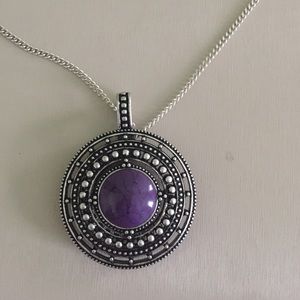 Reversible pendant necklace