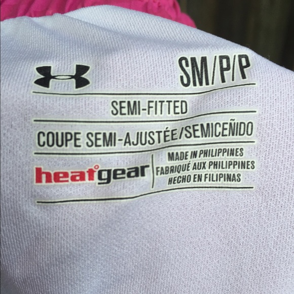 Pink running shorts - Picture 3 of 3