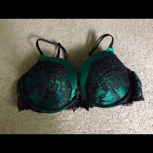 Victoria's Secret emerald green/black bra
