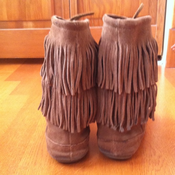 Fringed leather boots!