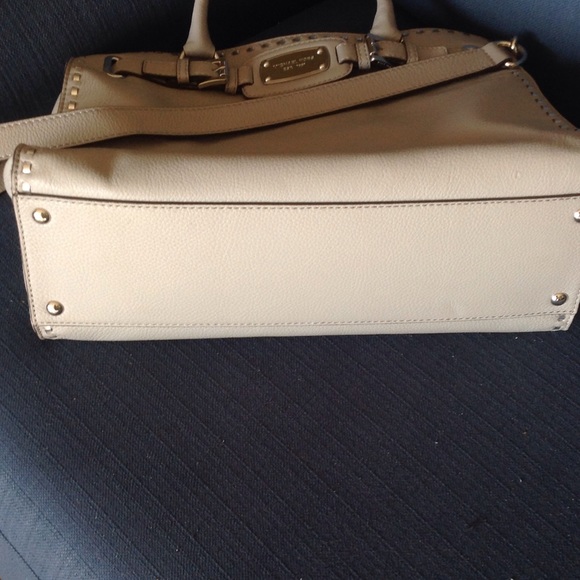 Like new Michael Kors Hamilton E/W bag. - Picture 4 of 4