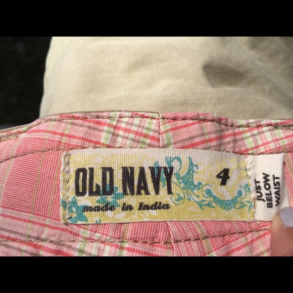 Kaki Capri pants - Picture 3 of 3