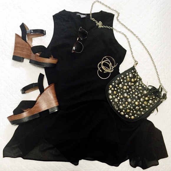 NWOT Dolce Vita Jersey Wedge!! - Picture 2 of 4