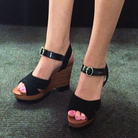 NWOT Dolce Vita Jersey Wedge!! - Picture 3 of 4