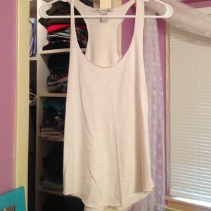 Basic white tank