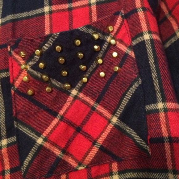 Printed flannel with studs - Picture 2 of 3