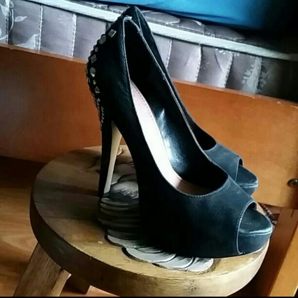 Vince Camuto Pumps