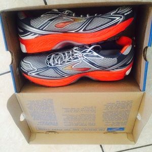 Men's Brooks Running Shoes NEW