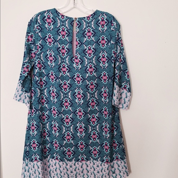 ‼️Sold ‼️ Everly Aztec patterned shift dress - Picture 3 of 4