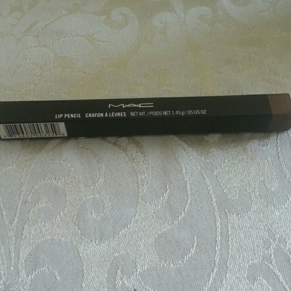 MAC Lip Pencil