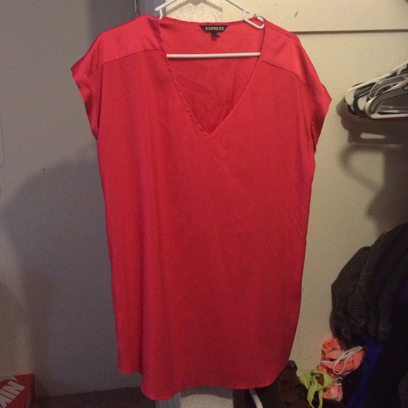 ⛔️⛔️SOLD⛔️⛔️ Pink Rolled Sleeve Tee