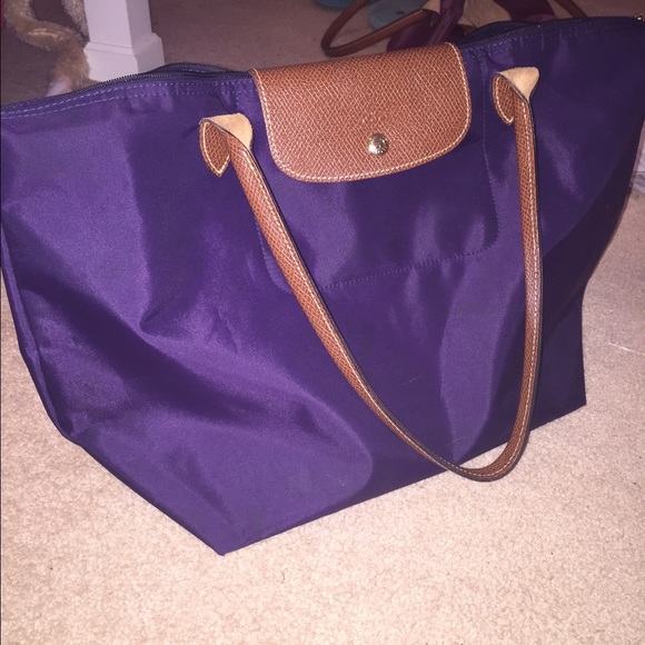 barely used purple LongChamp!!