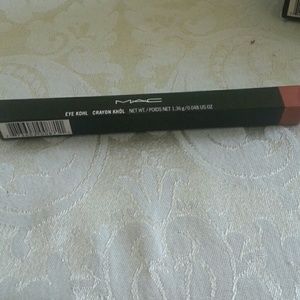 MAC Eye Kohl