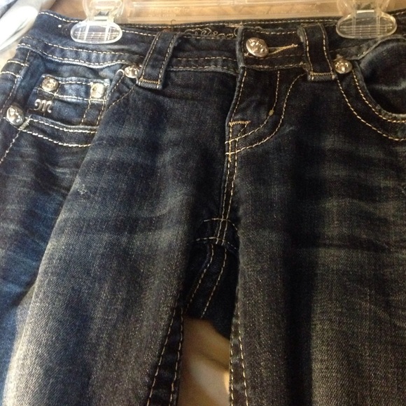 Jeans - Picture 2 of 3