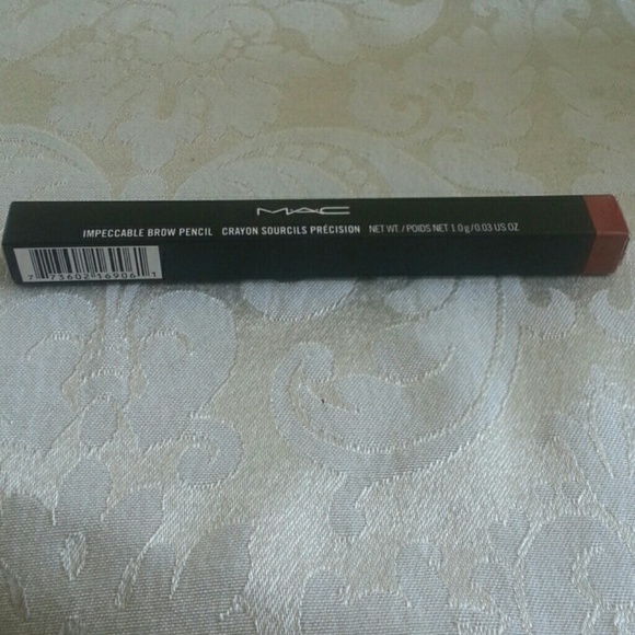 MAC Impeccable Brow Pencil