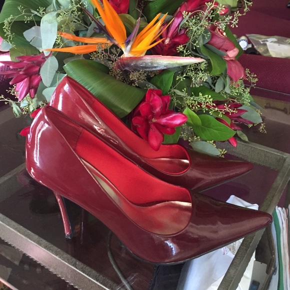 Maroon ombré Pumps