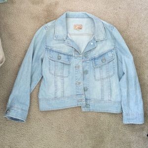 HINGE Denim Jacket 💕 Size M EXCELLENT QUALITY