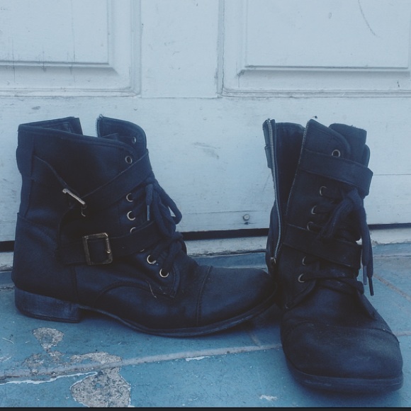 Dolce Vita Shoes - Black Dolce Vita combat boots
