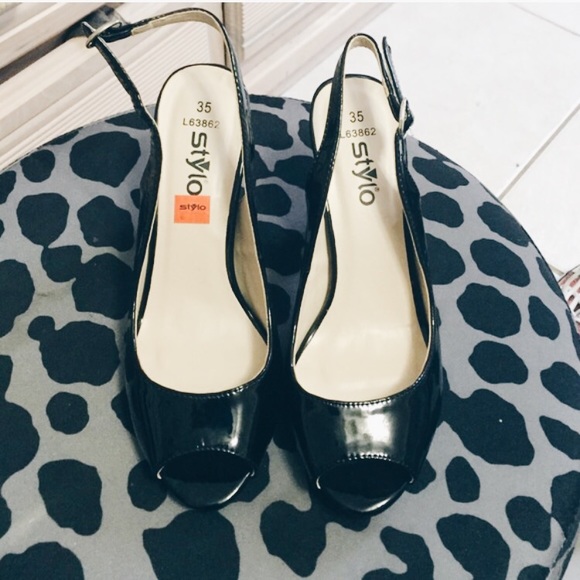 Black strappy heels