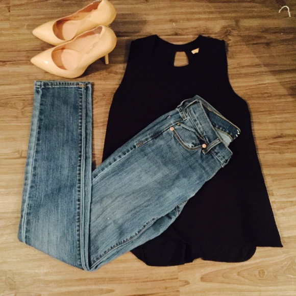 Old Navy Flirt Jeans - Picture 2 of 4