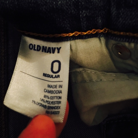 Old Navy Flirt Jeans - Picture 4 of 4