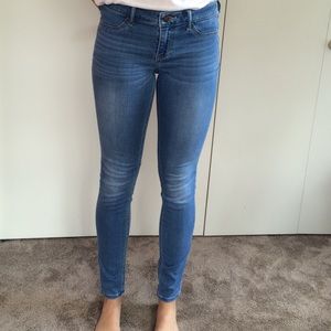 Hollister light washed jeans