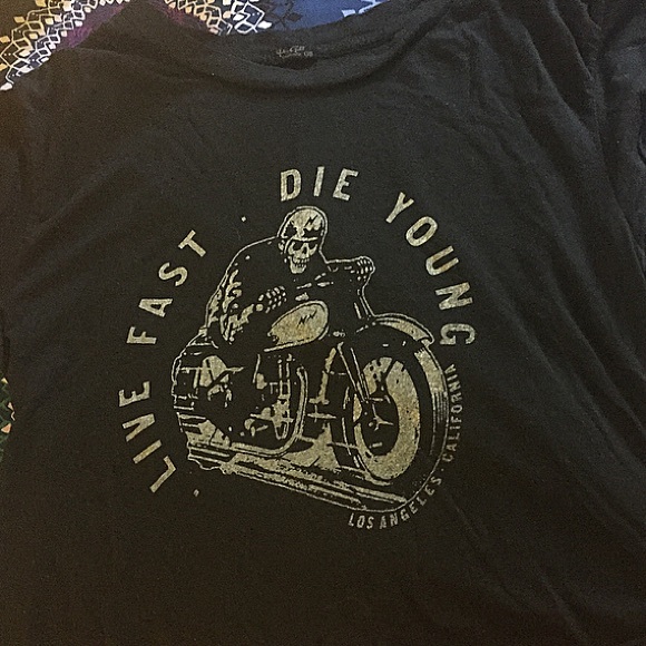 Brandy graphic tee 💛