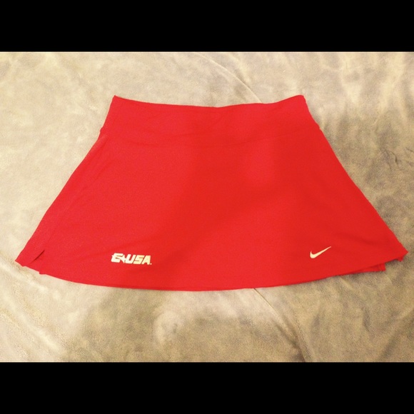 🎾Red USA Nike brand tennis skort.🎾