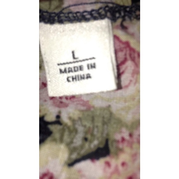 Floral shirt - Picture 3 of 3