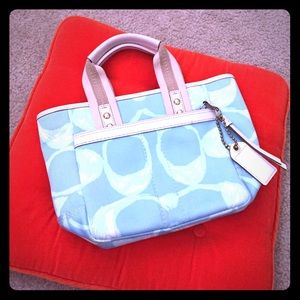 Flash Sale 🎉🎉Classic bucket Coach bag