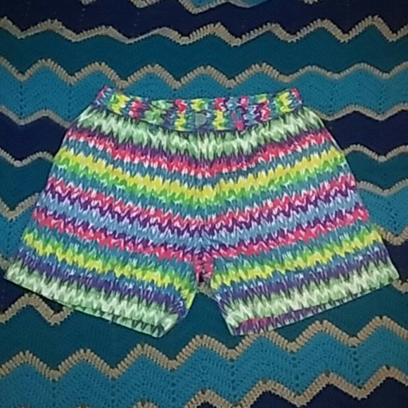 Colorful Levi Shorts - Picture 1 of 2