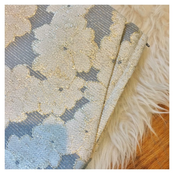 Glam Shorts - Picture 2 of 4