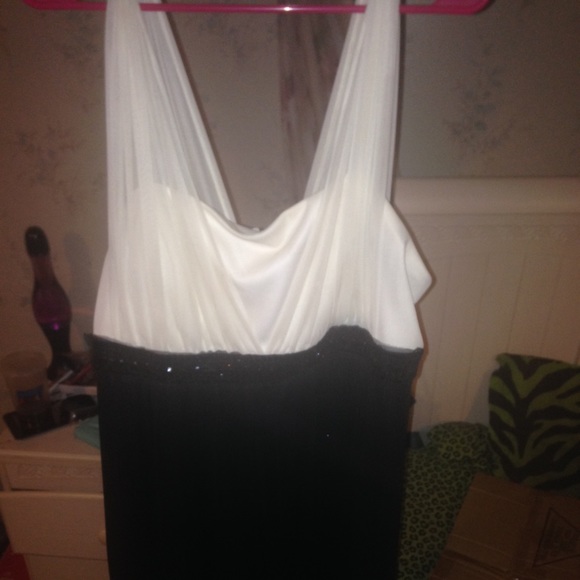 Size 16 "Jessica Howard"