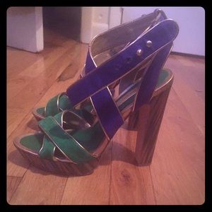 BCBG Maxazria Beautifully Print Shoe