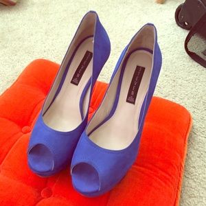 Flash sale 🎉🎉Steven by Steve Madden blue pumps!