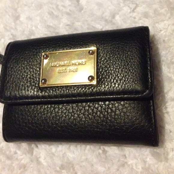 Michael Kors wallet