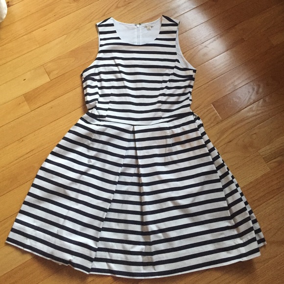 Gap sleeveless striped dress