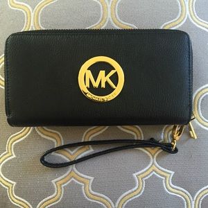 Michael Kors wallet