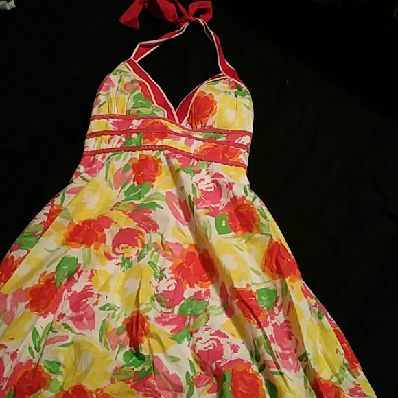 Dress - Picture 1 of 2