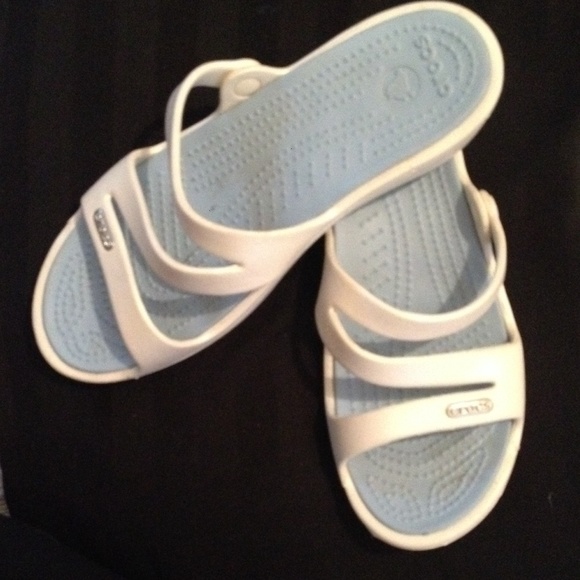 Crocs sandals white & baby blue
