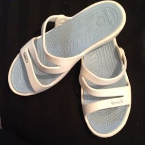Crocs sandals white & baby blue