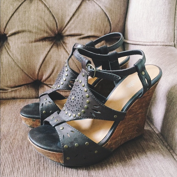 Brown wedges