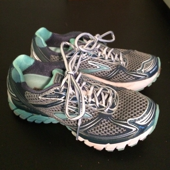 Lightly used Brooks Ghost running shoes