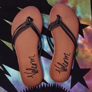 brand new volcolm sandals