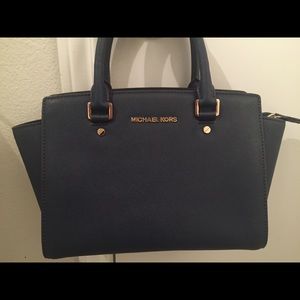 Michael Kors Medium Selma Navy