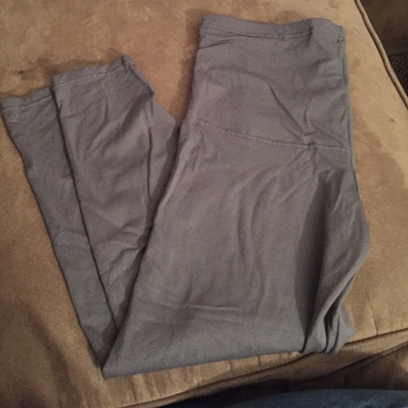 Gray capris and wrist guard bundle