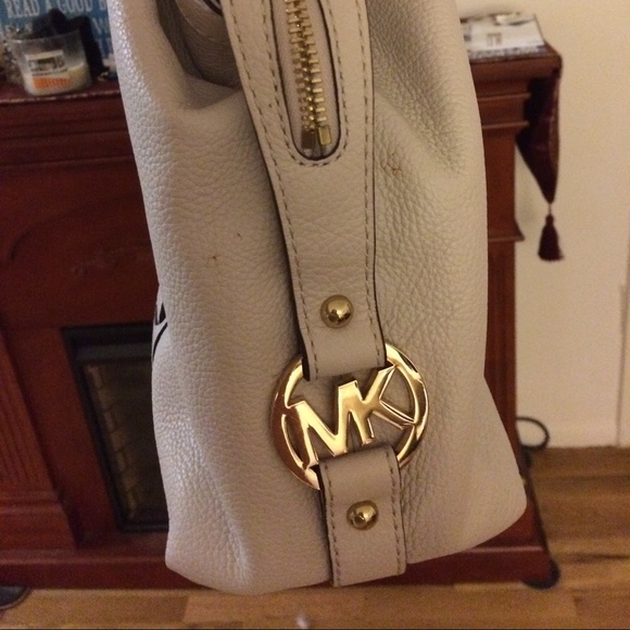 Michael Kors Large Handbag - Picture 2 of 4