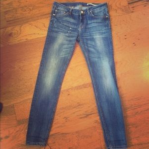Zara jeans