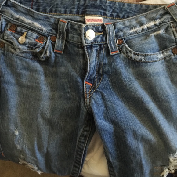 True Religion "Joey" Size 27. Distressed Through. - Picture 2 of 4